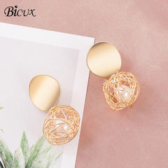 BICUX Vintage Acrylic Statement Drop Earrings for Women 2019 Fashion Jewelry Korean Metal Geometric Gold Hanging Dangle Earring