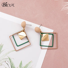 BICUX Vintage Acrylic Statement Drop Earrings for Women 2019 Fashion Jewelry Korean Metal Geometric Gold Hanging Dangle Earring